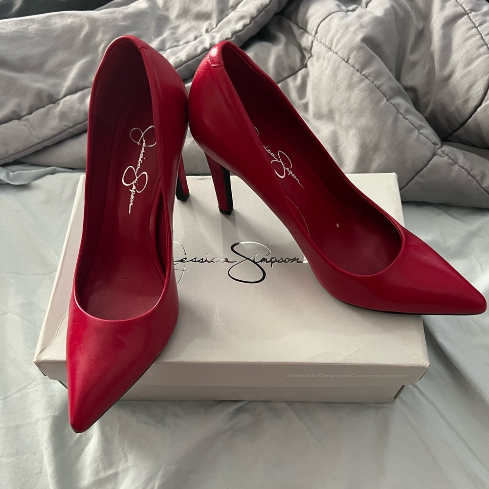 Jessica Simpson red pumps
